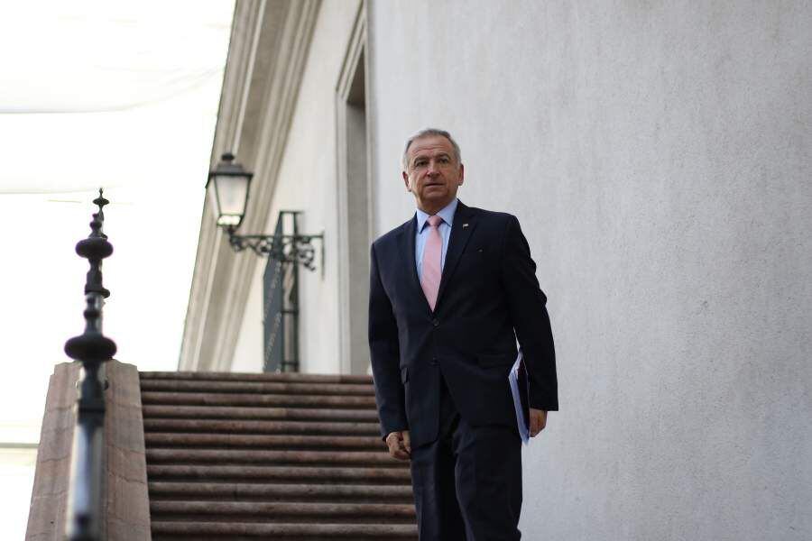 El ministro de Hacienda se refiere al IPoM de marzo