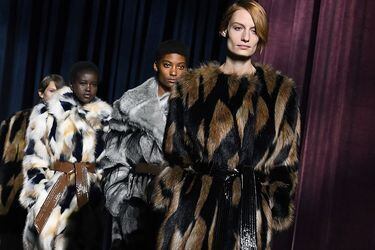 La industria de la moda le da la espalda a las pieles y organizaciones advierten que el cuero es el próximo objetivo