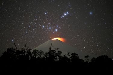 Volcán Villarrica en actividad: este es el mayor peligro si hace erupción según dos geólogos
