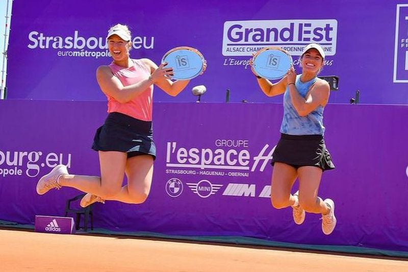 Alexa Guarachi y Desirae Krawczyk quedaron eliminadas en primera ronda de Roland Garros. La semana pasada se habían quedado con el título del WTA 250 de Estrasburgo.