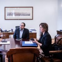 Tohá se reúne con subsecretaria de Relaciones Exteriores para abordar fallido traslado a Venezuela de migrantes expulsados de Chile