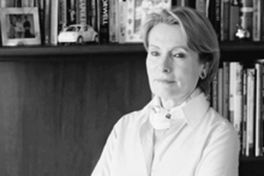 Verónica Blackburn - La Tercera