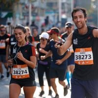 ¿Primera vez que corres la Maratón de Santiago? Consejos de alimentación, descanso y mentalidad para debutantes