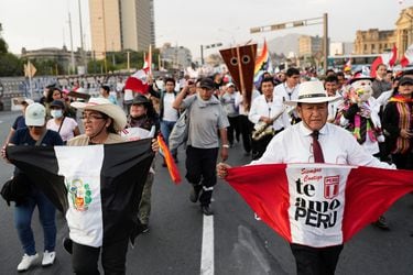 Presidenta Boluarte alcanza 71% de desaprobación en medio de protestas en Perú