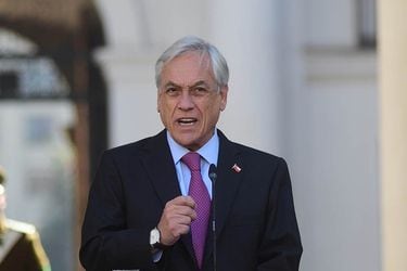 El presidente Sebastian Piñera acepta la renuncia del Ministro de Cultura