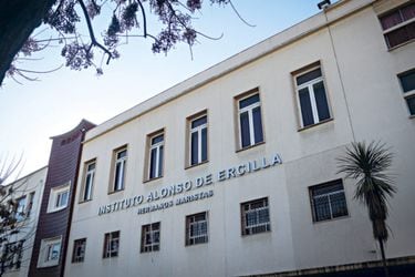 Fachada-Instituto-Alonso-de-Ercilla--(41466422)
