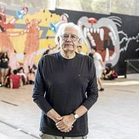 Patricio Guzmán: "Vuelvo al pasado porque me gusta, no por militante"