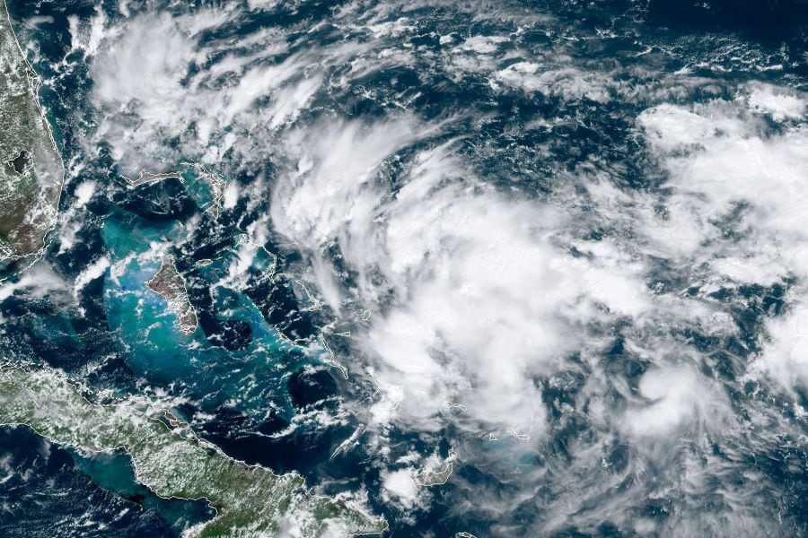 Ciclón por las Bahamas