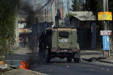 Enfrentamientos en El Bosque entre habitantes y Carabineros de mayo pasado.