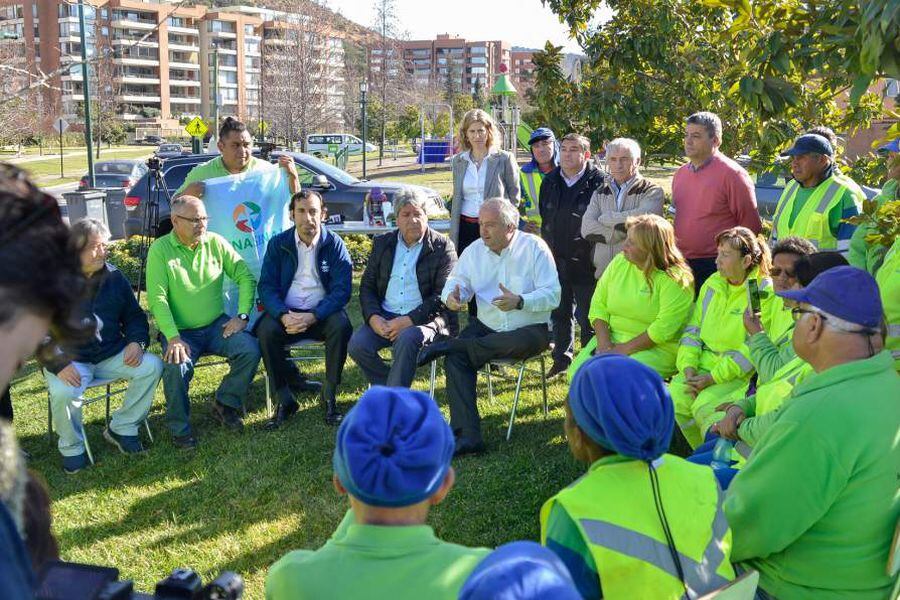 13.7.2018 Trabajadores y trabajadoras de aseo de jardines-11 (1)