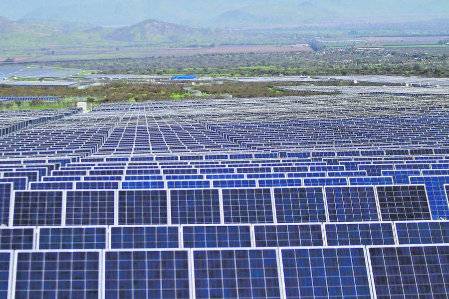 Inauguran planta fotovoltaica mas grande de la Región Metropolitana