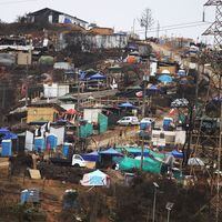 Cerca de un tercio corresponde a campamentos: Minvu contabiliza más de 4.500 viviendas afectadas por incendios