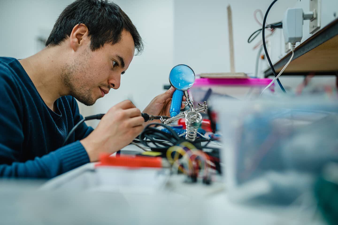 Lee también en Qué Pasa: De bajo costo, mucha autonomía y simple de usar: U. Austral crea innovador ventilador para centros médicos en zonas remotas