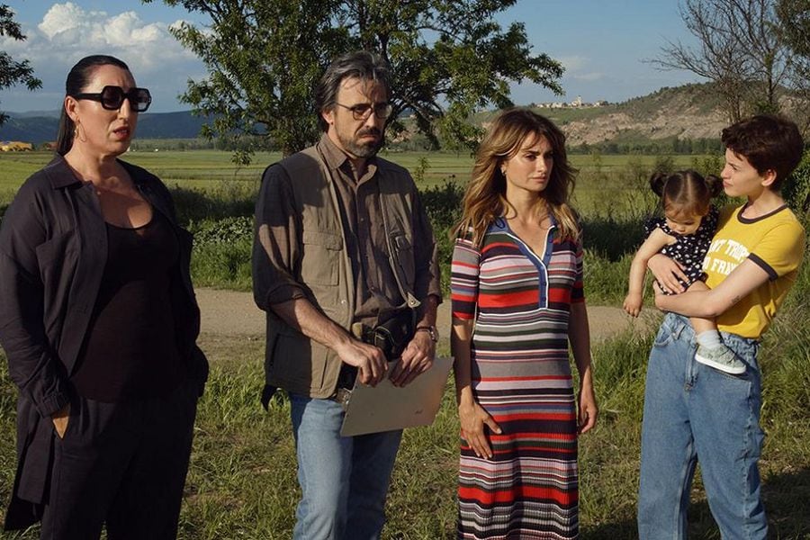 Pedro Almodóvar y Penélope Cruz se reencuentran: mira el trailer de Madres  Paralelas - La Tercera