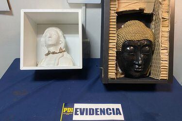 PDI detecta éxtasis en encomienda que llegó al Aeropuerto: venía desde Francia en dos esculturas