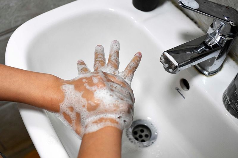 Forma Correcta de Lavarse las manos Por COVID-19