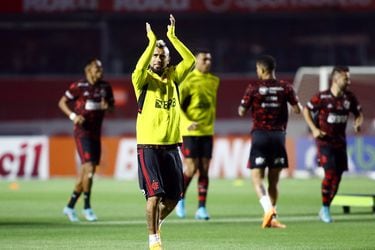 La prensa brasileña cuestiona la titularidad de Arturo Vidal en Flamengo: “Aún le falta forma física y ritmo”