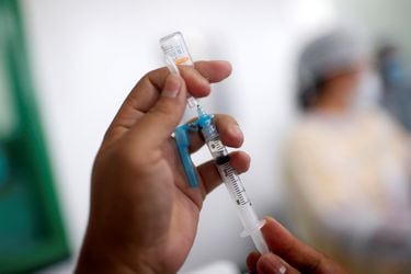 Instituto de Salud Pública aprueba el uso de emergencia de la vacuna Sinovac en Chile 