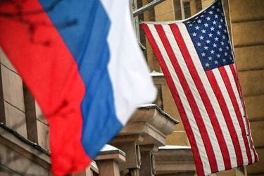 Embajada de EEUU en Rusia pide a sus ciudadanos a abandonar “de inmediato” el país