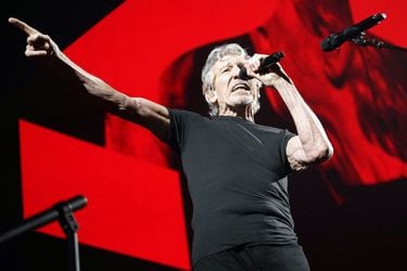 Provocador, excesivo, controversial: así es el concierto que Roger Waters trae a Chile