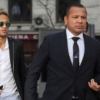“Para mi familia se acabó el asunto”: padre de Neymar niega que vaya a pagar la fianza de Dani Alves