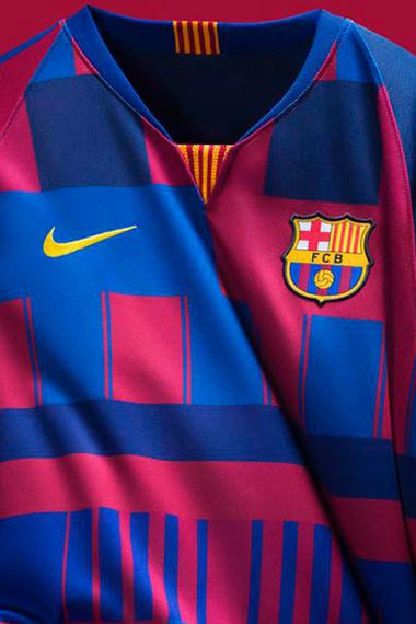 Te la pondrías? La extraña camiseta de Nike para sus 20 años con el Barça - La Tercera