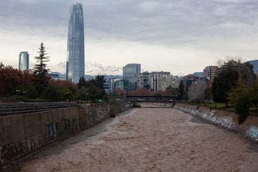 Corte de agua en la Región Metropolitana se posterga hasta las 20 horas