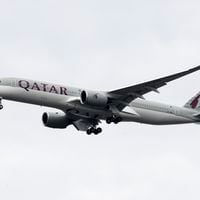 Nuevo caso turbulencias: 12 pasajeros resultan heridos en vuelo de Qatar Airways