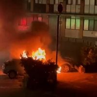 Dos vehículos se incendian frente a la Gobernación del Biobío