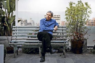 Carlos Ominami,  exsenador: "Si Bolsonaro hace lo que dice, se vienen tiempos complejos para América Latina"