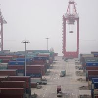 OMC reduce a la mitad la previsión de crecimiento del comercio mundial de bienes para 2023