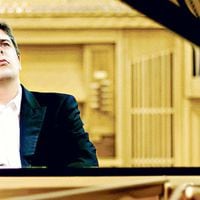 Los hombres del piano en el año musical chileno: de Javier Perianes a András Schiff