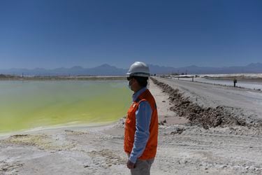 Cochilco prevé que Argentina superará a Chile en la producción global de litio hacia 2035