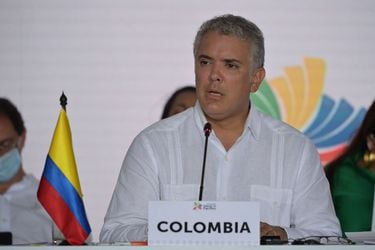 Iván Duque promulga polémica Ley de Seguridad Ciudadana en respuesta a protestas de 2021 en Colombia
