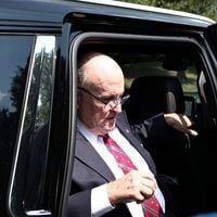 Rudy Giuliani, uno de los principales aliados de Trump, se entrega en Atlanta por acusaciones electorales