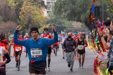 Carabineros entrega recomendaciones de tránsito por Maratón de Santiago 2023