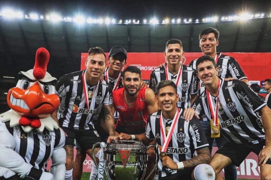 Eduardo Vargas campeón: Atlético Mineiro lo da vuelta en Bahía y logra segundo título tras 50 años - La Tercera