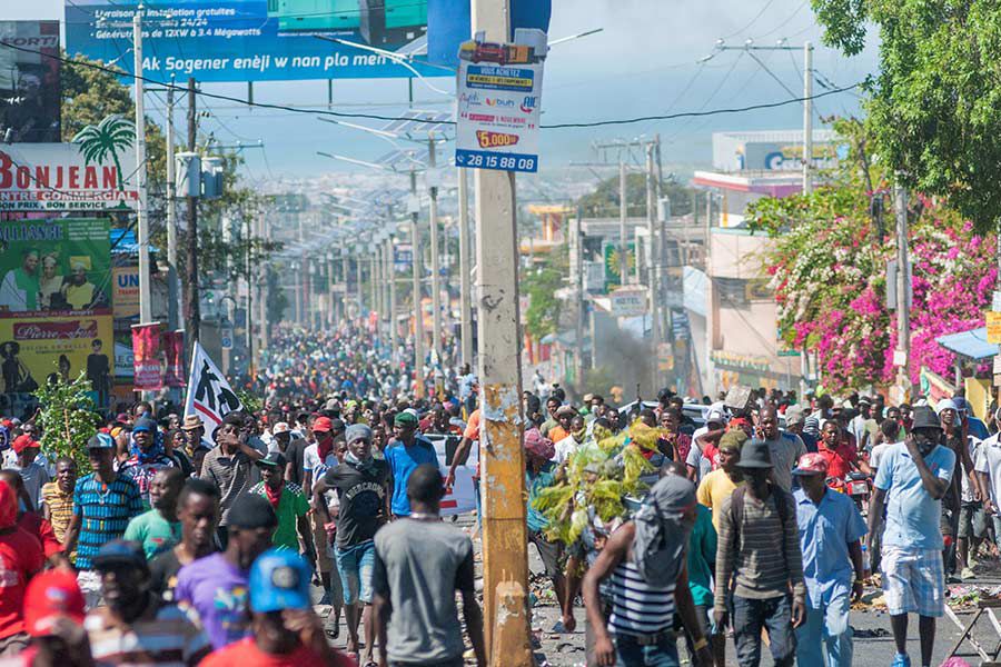 Capital-haitiana,-para(24977070)