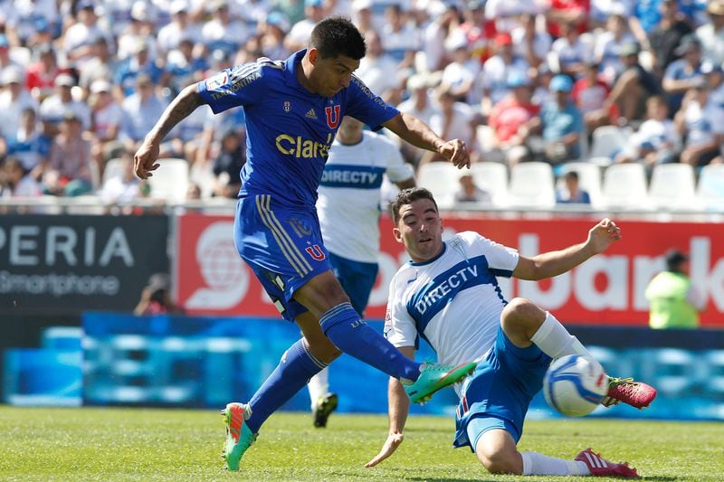Patricio Rubio fue la figura de la U en el triunfo sobre la UC en el Clausura 2014, aquella victoria azul le sirvió a Colo Colo para escaparse en el liderato.