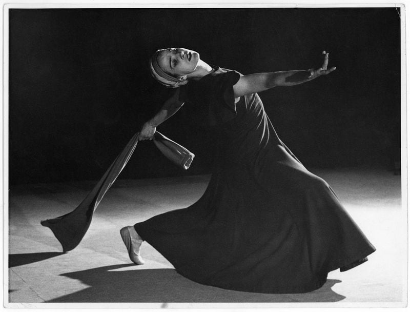 Joan Turner, bailarina y profesora de danza. Fotografía: Archivo Fundación Víctor Jara