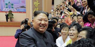 North Korean leader Kim Jong Un greets participants of a National Conference of Teachers in Pyongyang