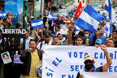 Costa Rica declarará estado de “emergencia nacional” por flujo de migrantes