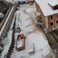 Trasladan un histórico edificio en Rusia de 3.200 toneladas