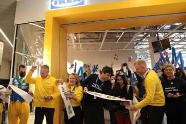 Ikea abre en Chile su primera tienda en LatAm junto a Ministro Marcel