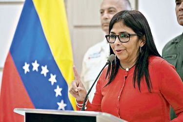 La vicepresidenta de Venezuela, Delcy Rodríguez, tras una reunión del Consejo de Vicepresidentes en agosto