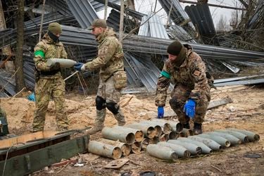 Ministros de la OTAN preparan más ayuda y armas para Ucrania