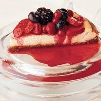 Cheesecake de berries con masa de jengibre