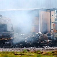 Desconocidos queman 18 camiones en La Araucanía