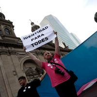 ¿Qué piensan los chilenos de las personas transgénero? Las reacciones por la promulgación de la LIG