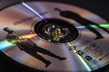 Se niegan a desaparecer: por primera vez desde 2004, crecen ventas de CD